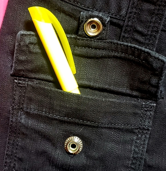 Shorts  *No Boundaries*  (2 pair) - Picture 6 of 11